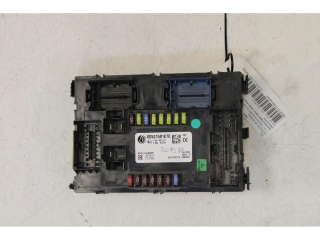 Блок предохранителей Jeep Renegade