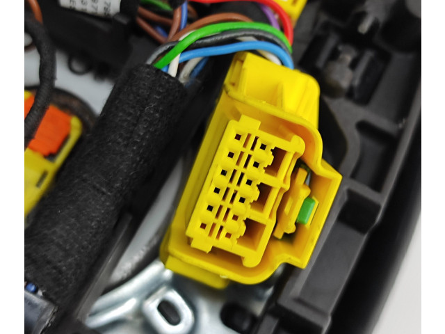 Подушка безопасности водителя 4N0880201K Audi e-tron