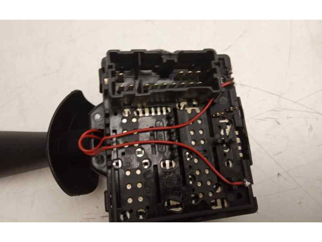 Ручка стеклоочистителей 255675391R   Dacia Dokker