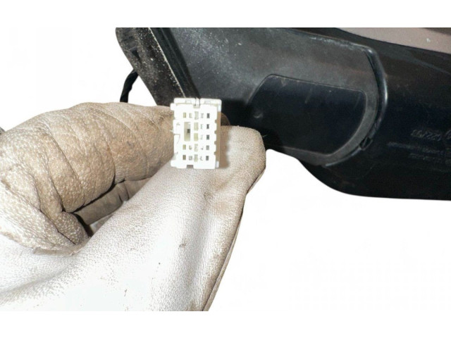 Зеркало электрическое Subaru Forester SH 2008 - 2013 года