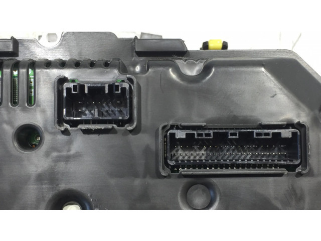 Панель приборов 838000DP50, MB1575505184   Toyota Yaris       