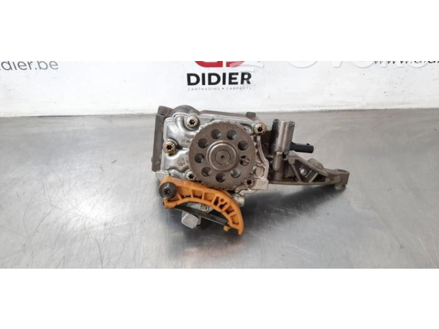 Масляный насос   A1771810000  Mercedes-Benz E W213 