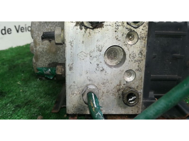 Блок АБС 0265216872, 8200085584 Renault Clio II 1998 - 2001 года