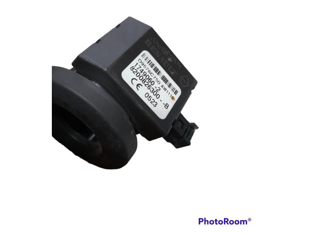 Блок комфорта 8201013757, 8200826300 Dacia Sandero