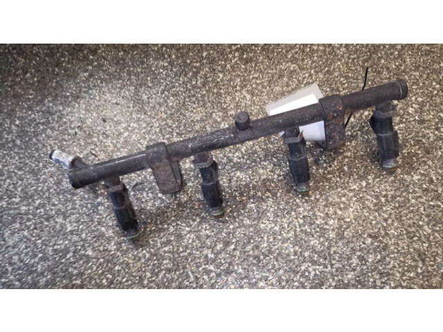 Vstřikovač 0280155703 Chrysler Voyager pro benzínový motor 2.4