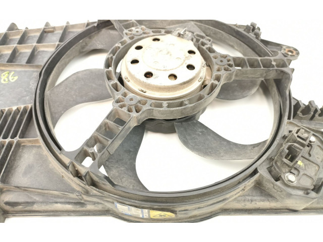 Вентилятор радиатора     51738688, 823700600    Fiat Punto Evo 1.4