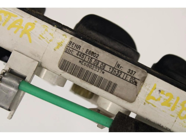 Блок управления климат-контролем    Nissan Kubistar