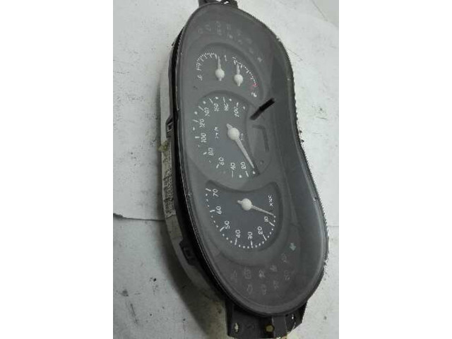 Панель приборов 7700410434 Renault Clio II