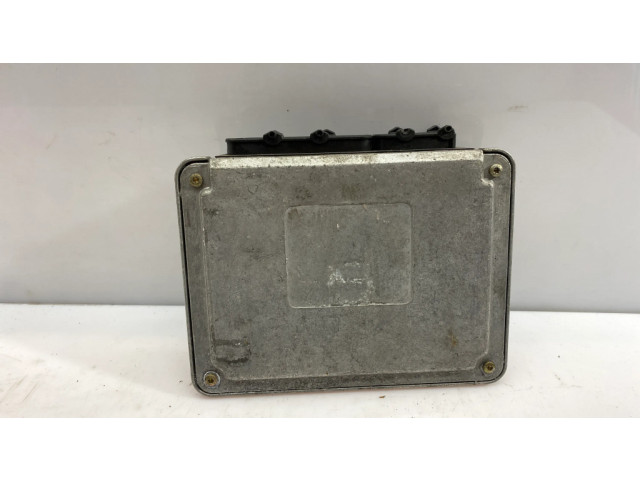 Блок управления двигателя 6160026011, 032906014F Skoda Octavia Mk1 (1U)