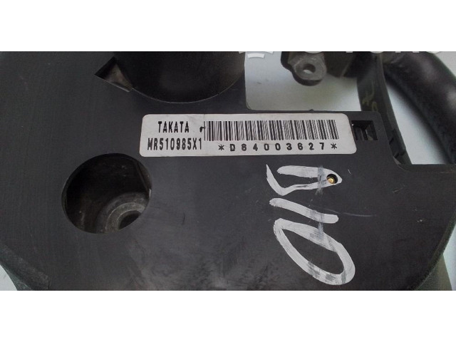 Руль Mitsubishi Montero - года MR510985X1