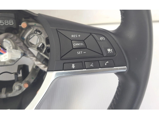 Volant Nissan Qashqai 2017   