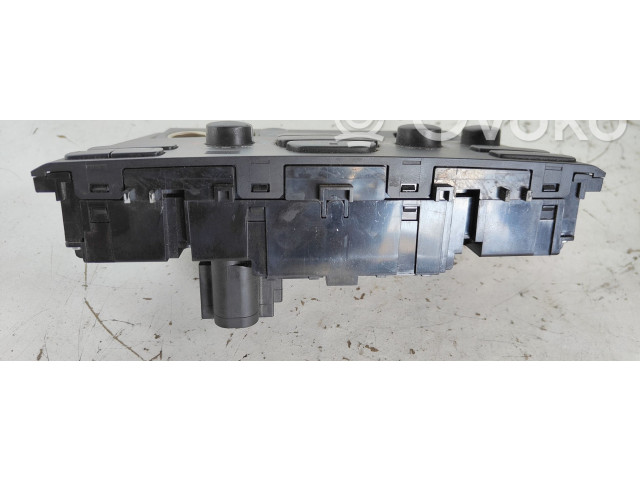 Блок управления климат-контролем    Volvo XC90