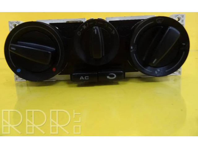 Блок управления климат-контролем Skoda Octavia Mk1 (1U)