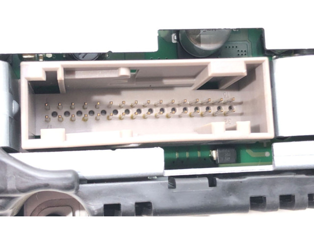 Панель приборов 4G8920932S   Audi A6 C7       