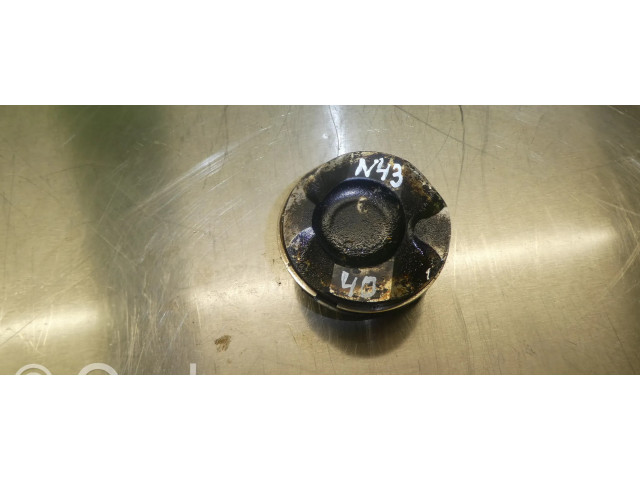 Píst 11257551550 BMW 1 E81 E87 pro benzínový motor 2.0