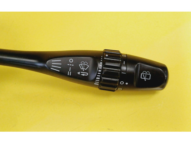 Ручка стеклоочистителей Mitsubishi Galant