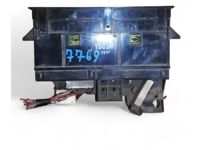 Блок управления климат-контролем    Mazda 323