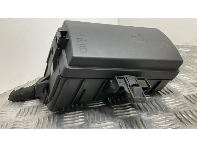 Pojistková skříňka 5Q0907351B Volkswagen PASSAT B8 2016