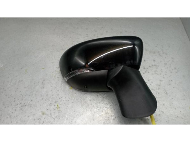 Зеркало электрическое Renault Captur 2013-2020 года