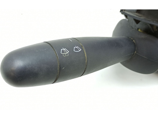 Ручка стеклоочистителей 8200070265, 91167407E   Renault Trafic II (X83)