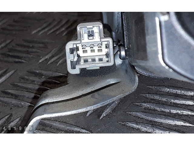 Моторчик дворников 8638163    Volvo XC90