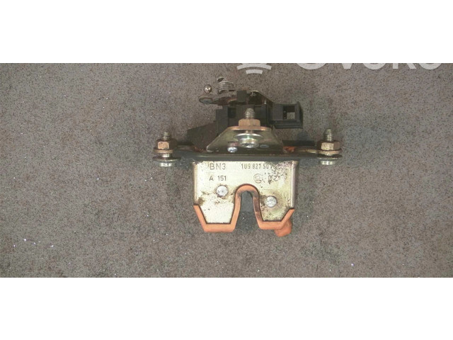 Замок багажника Skoda Octavia Mk1 (1U) 1996 - 2004 года