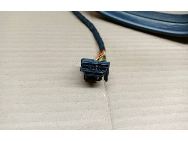 Зеркало электрическое Skoda Yeti (5L) 2009 - 2017 года