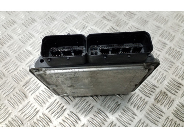 Řídící jednotka 03G906016CC, EDC16U1   Audi A3 S3 A3 Sportback 8P 2005