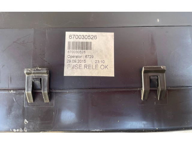 Блок предохранителей 670030526 Maserati Ghibli