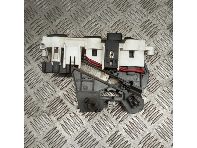 Блок управления климат-контролем    Nissan Primera