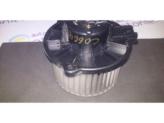 Вентилятор печки Toyota Yaris Verso