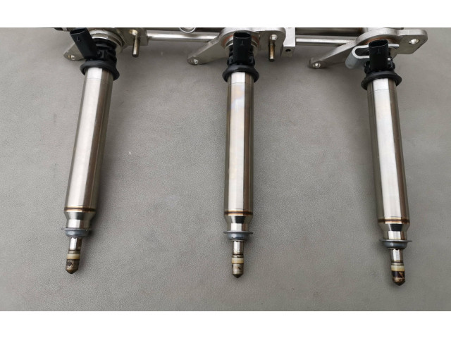 Vstřikovací lišta A2760703995, 1233900779140 Mercedes-Benz ML W166 M276