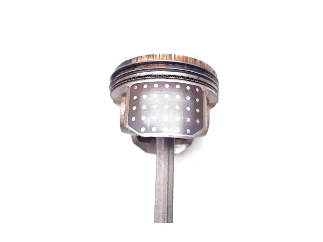 Поршень с шатуном Honda CR-Z