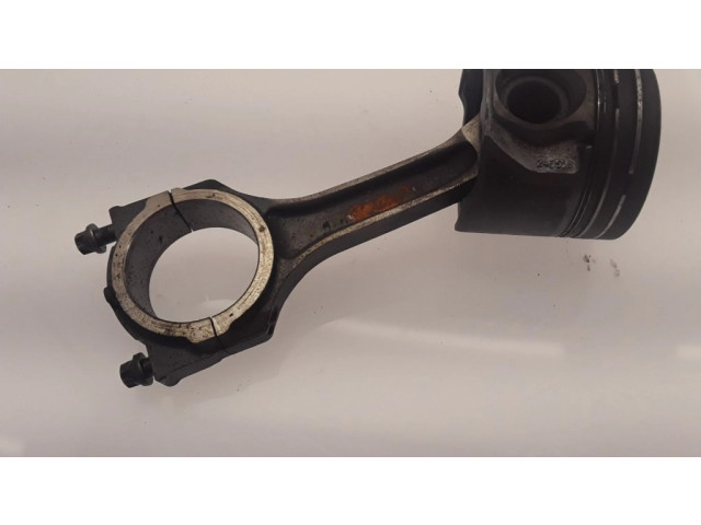 Píst 24655B   Ford Mondeo Mk III  pro naftový motor 2.0  