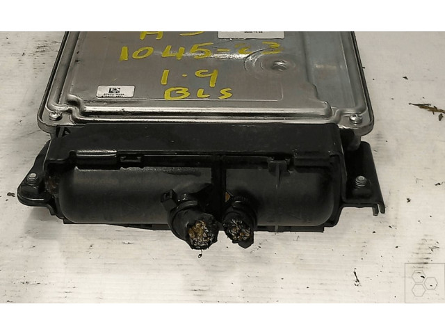 Блок управления 03G906056N   Audi A3 S3 8P