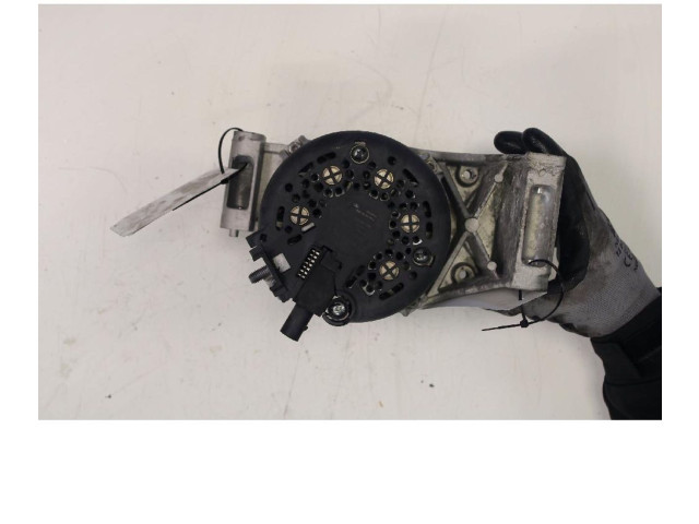 Генератор Volvo XC40