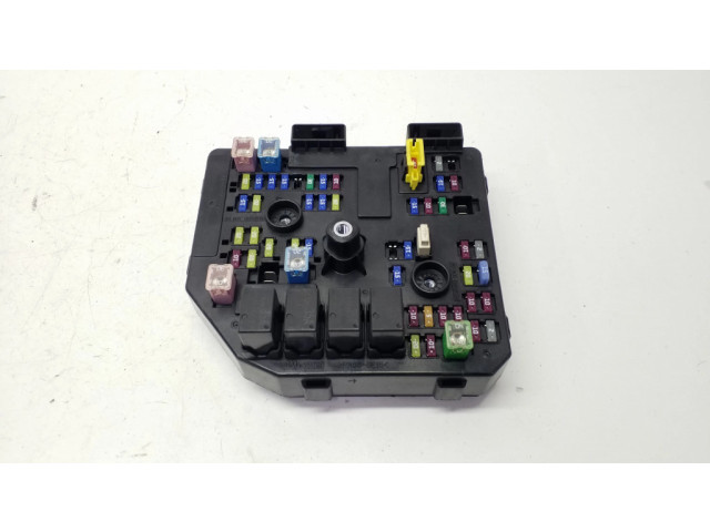 Pojistková skříňka 95903657 Opel Antara 2012