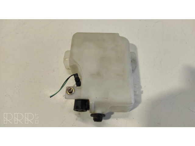 Бачок оконной жидкости