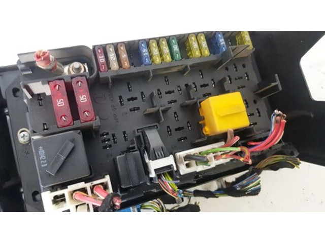 Pojistková skříňka Land Rover Range Rover L322 2003