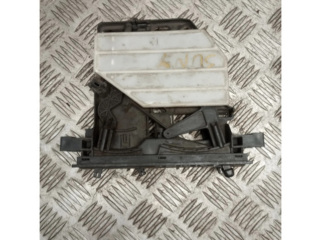 Блок управления климат-контролем    Nissan Sunny