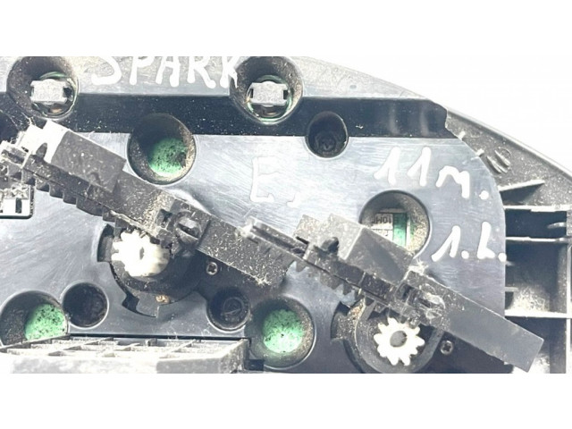 Блок управления климат-контролем 95979299, 92990H300102   Chevrolet Spark