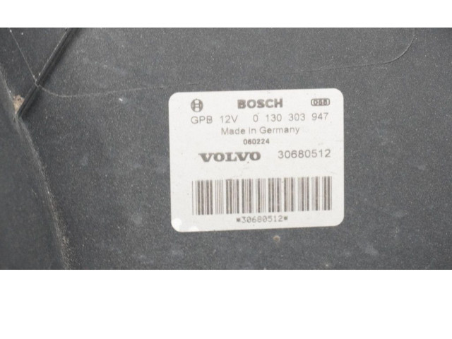 Вентилятор радиатора     30680512, 30680512    Volvo V70 