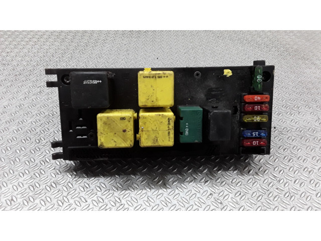 Pojistková skříňka 0225455332 Mercedes-Benz CLK A208 C208 1998