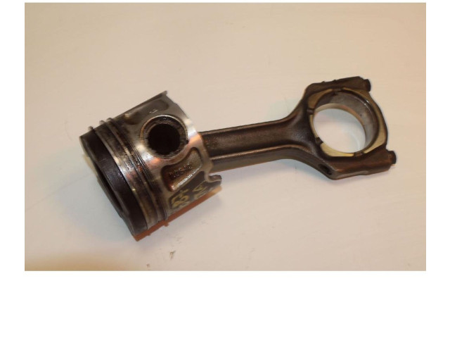 Поршень с шатуном 940A4000 Alfa Romeo Giulietta