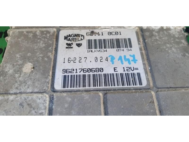 Řídící jednotka 9621760680. Peugeot 106 1997