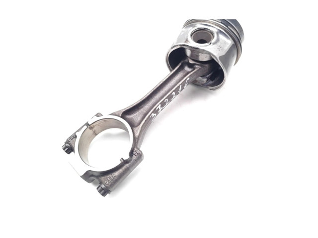  Поршень с шатуном CFWA CFWA  Skoda Fabia Mk2 (5J)  