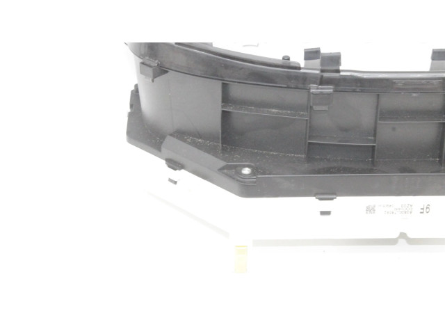 Přístrojová deska Lexus CT 200H 2013 8380076052, 2574708282