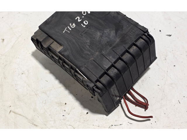 Pojistková skříňka 1K0937125D Volkswagen Tiguan 2009