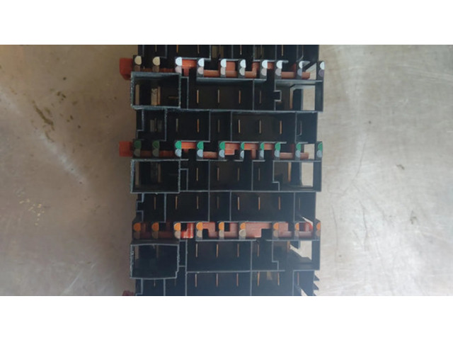 Pojistková skříňka 1405451101, 08554322 Mercede-Benz S W140 1993