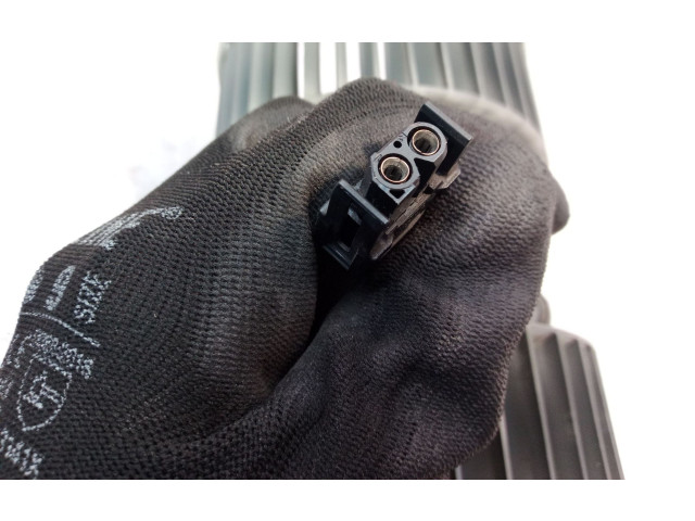 Вентилятор печки    F9924, F9924   BMW X3 E83